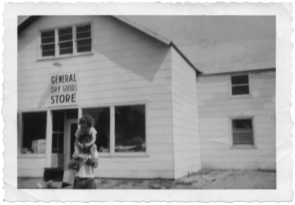 imgi_15_QtownDryGoods_r-1-1024x712